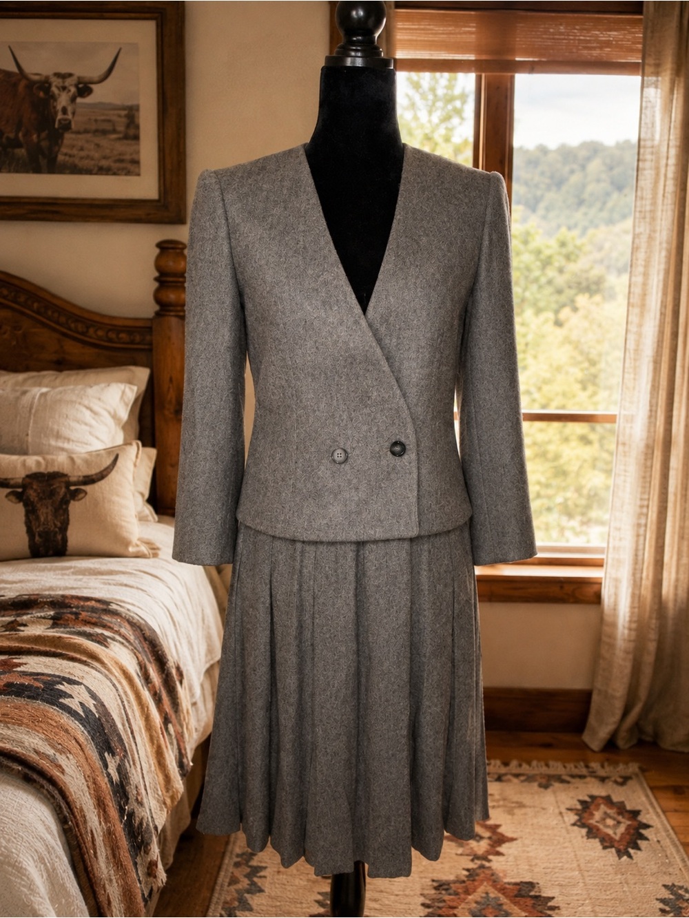 villager Gray Wool Double-Button Skirt Suit